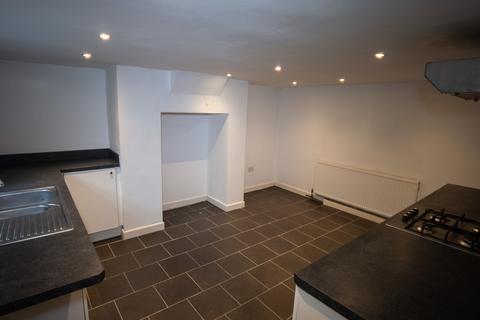 2 bedroom terraced house for sale, School Street, Huddersfield, West Yorkshire, HD5