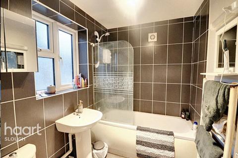 1 bedroom apartment for sale, Cherry Way, Slough