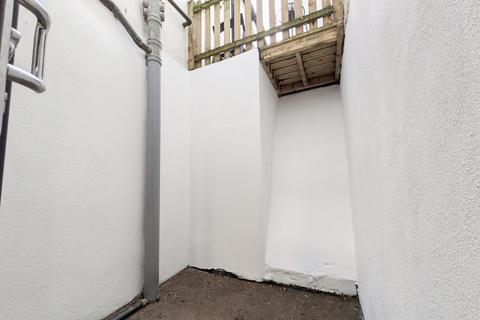 Studio to rent, The Parade, Upper Brockley Road, London, SE4