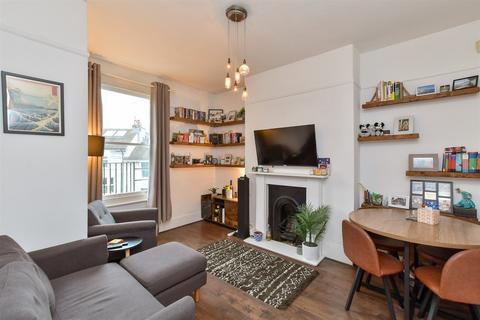 2 bedroom flat for sale, Old Shoreham Road, Brighton, East Sussex