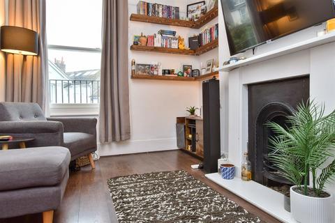 2 bedroom flat for sale, Old Shoreham Road, Brighton, East Sussex