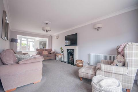 3 bedroom semi-detached house for sale, Totnes Walk, Old Springfield, Chelmsford