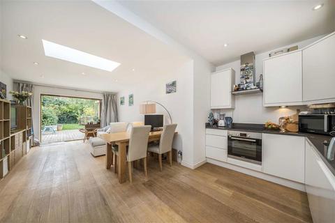 2 bedroom flat for sale, Wricklemarsh Road, London SE3