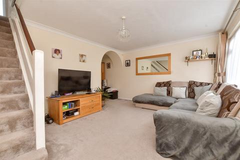 4 Overstone Gardens, Croydon, CR0 7NS