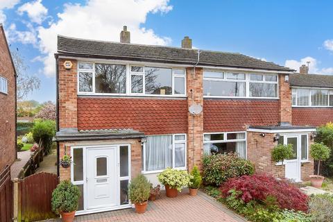 4 Overstone Gardens, Croydon, CR0 7NS