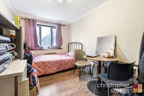 1 bedroom ground floor flat for sale, Maple Leaf Court, Cross Road, Waltham Cross, Hertfordshire, EN8 7HU