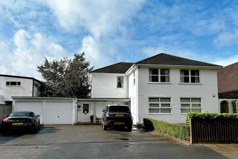 2 bedroom apartment for sale, Ravine Road, Canford Cliffs, Poole, Dorset, BH13