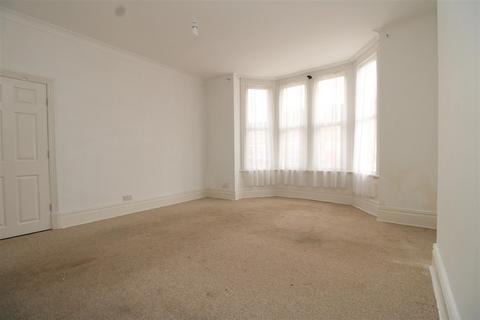 1 bedroom flat to rent, Oundle Road, Peterborough