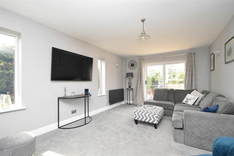 5 bedroom house for sale, Frank Crosse Drive, Upton Magna, Shrewsbury