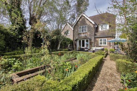 4 bedroom detached house for sale, Dowgate Close, Tonbridge TN9