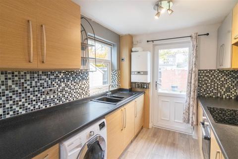 3 bedroom semi-detached house to rent, Histon Way, Newcastle Upon Tyne