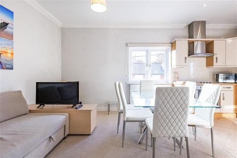 1 bedroom flat for sale, Buttercross Lane, Epping