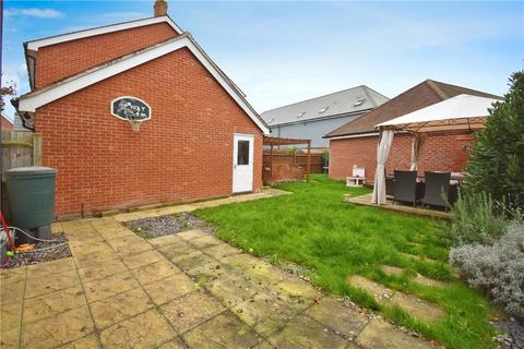 3 bedroom detached house for sale, Cutforth Way, Romsey, Hampshire