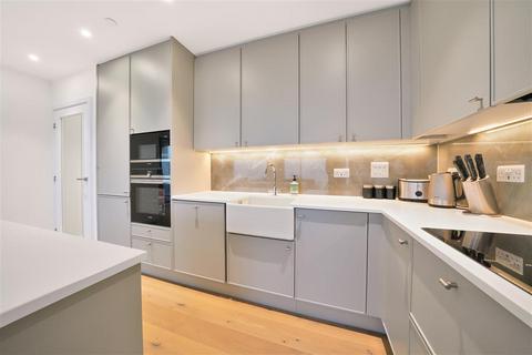 2 bedroom block of apartments to rent, Upper Richmond Road, SW15