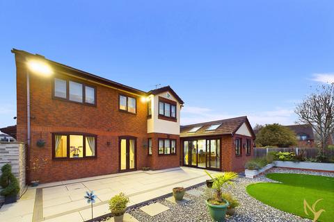 4 bedroom detached house for sale, Worcester WR5