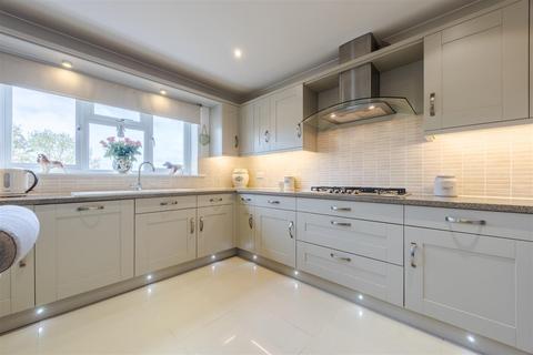 29 Bakersfield, Wrawby, Brigg, DN20 8SZ