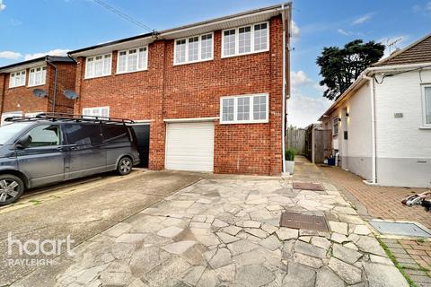 3 bedroom semi-detached house for sale, Springwater Road, Leigh-On-Sea