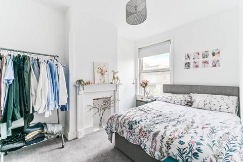 10 Aylett Road, London, SE25 4JY