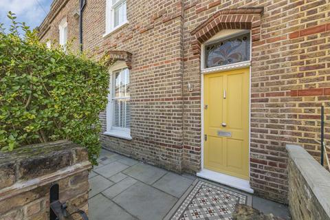 27 Bradmore Park Road, London, W6 0DT