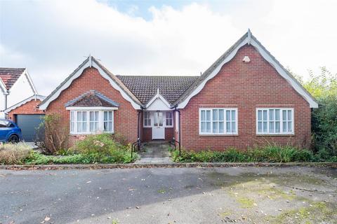 4 bedroom detached bungalow for sale, The Retreat, West Bergholt, Colchester