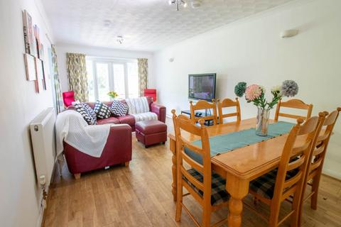 6 bedroom house to rent, Sidney Road, Gillingham, Kent