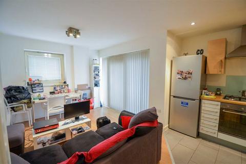 1 bedroom flat for sale, Commercial Road, London E14