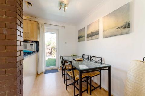 2 bedroom terraced house for sale, Waterman Way, London E1W