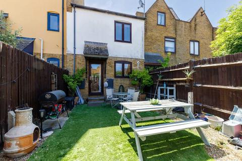 2 bedroom terraced house for sale, Waterman Way, London E1W