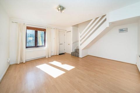 22 Waterman Way, London, E1W 2QN