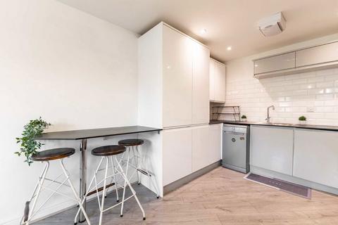 3 bedroom flat for sale, Jamaica Street, London E1