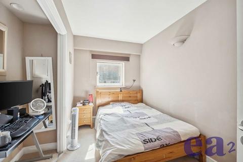 2 bedroom flat for sale, Westferry Road, London E14