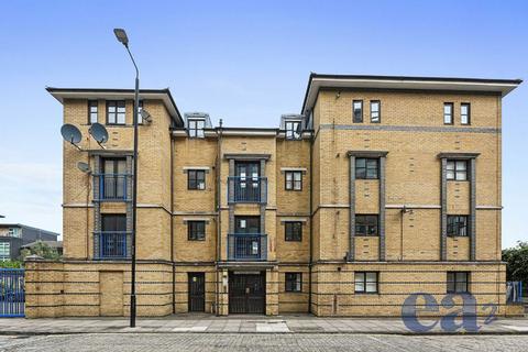 2 bedroom flat for sale, Wapping High Street, London E1W