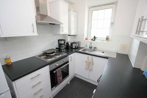 2 bedroom flat to rent, Prusom Street, London E1W