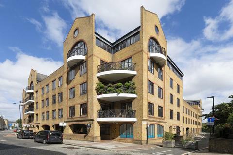 1 bedroom flat for sale, Knighten Street, London E1W