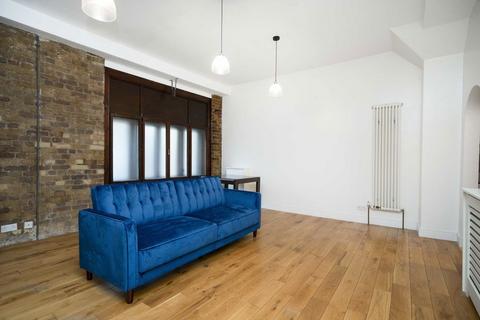 1 bedroom flat to rent, Telfords Yard, London E1W