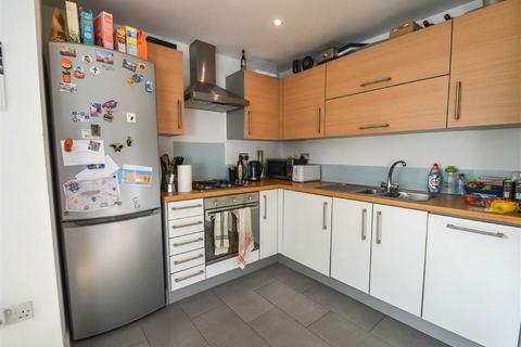 1 bedroom flat for sale, Commercial Road, London E14