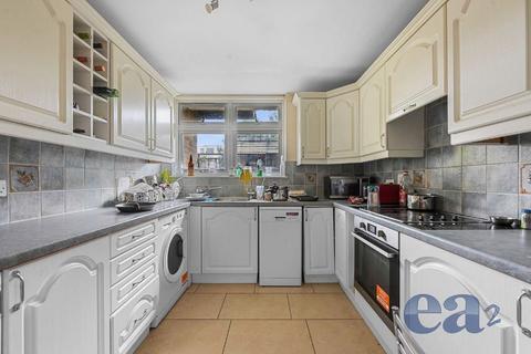 3 bedroom flat for sale, Burr Close, London E1W