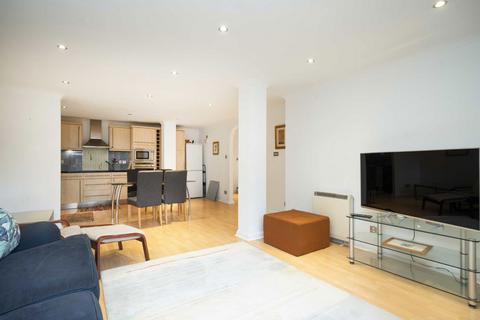 2 bedroom flat for sale, Knighten Street, London E1W