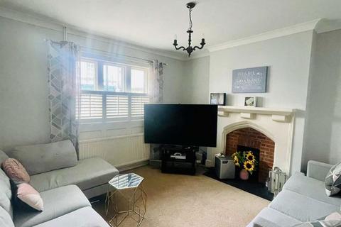 4 bedroom terraced house to rent, High Street, Windsor SL4