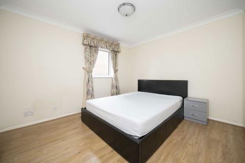 2 bedroom flat to rent, Jardine Road, London E1W