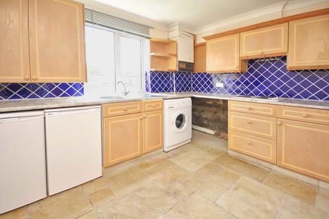 2 bedroom maisonette to rent, Ivy Close, Harrow HA2