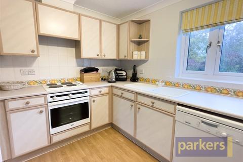 2 bedroom apartment for sale, Ducklington Lane, Witney, Oxfordshire, OX28