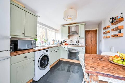 2 bedroom flat for sale, Oakhurst Grove, East Dulwich, London, SE22