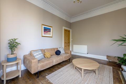 2 bedroom flat to rent, Comely Bank Road, Stockbridge, Edinburgh, EH4