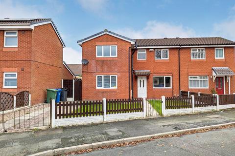 3 bedroom semi-detached house for sale, Warlow Drive, Leigh