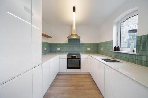 2 bedroom flat for sale, Mill Street, London, SE1