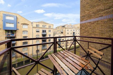2 bedroom flat for sale, Mill Street, London, SE1