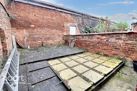 2 bedroom terraced house for sale, Lorne Road, Northampton