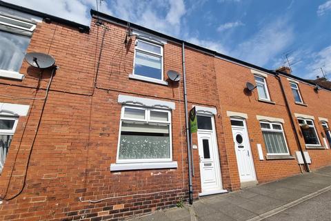2 bedroom terraced house for sale, Sandringham Road, Crook