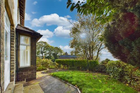 5 bedroom semi-detached house for sale, St Ives, 160 Whitehill Road, Illingworth, Halifax, HX2 9UH